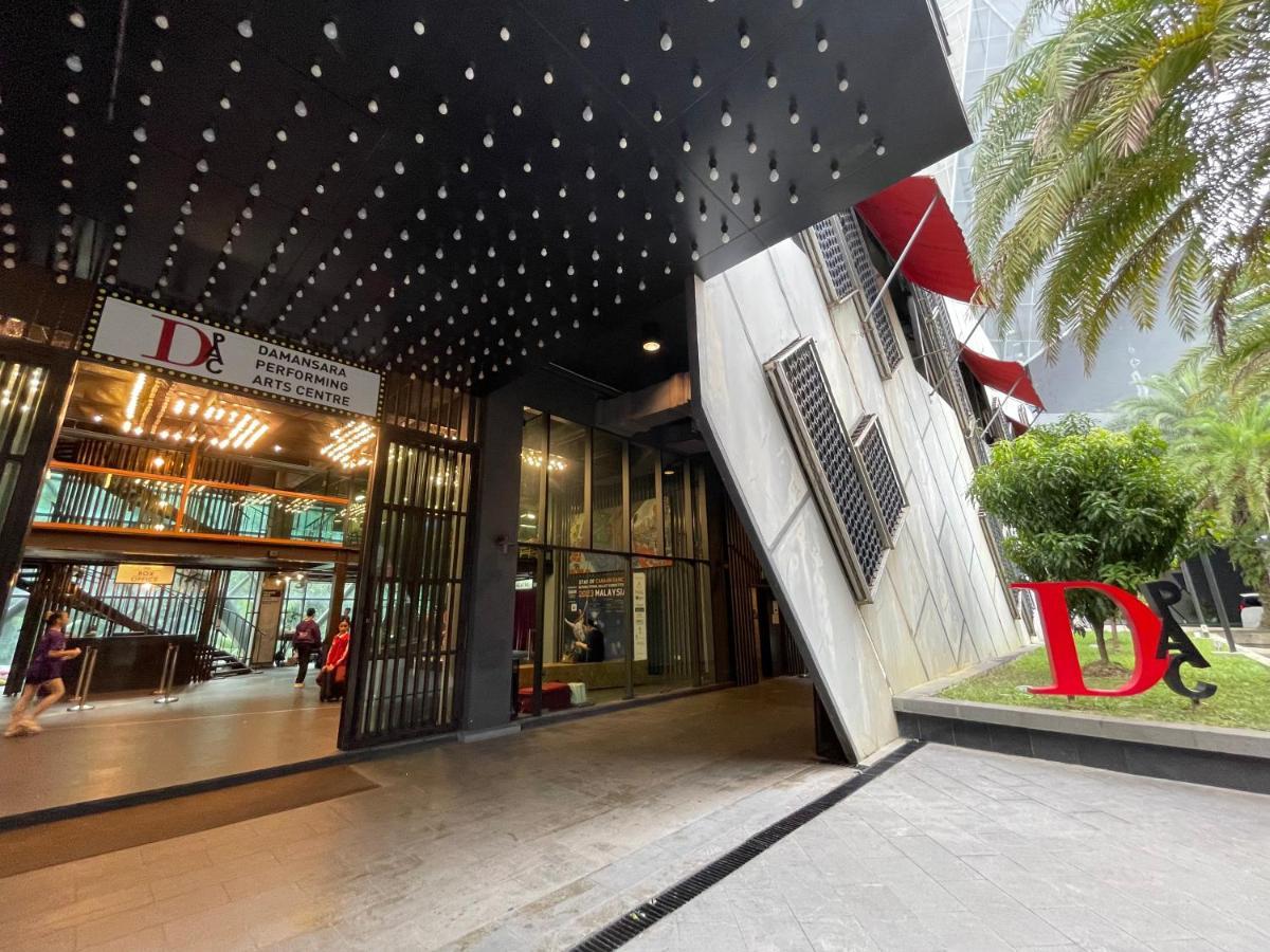 Loft Empire Damansara Free Wifi & Parking Apartemen
